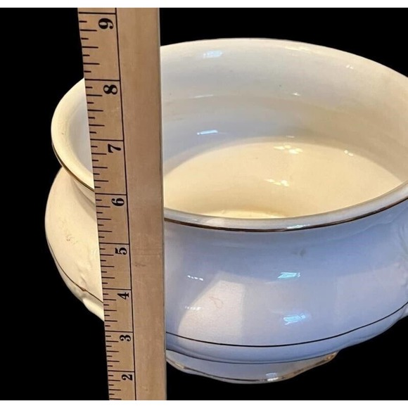 Vintage K.T. & K. Co Semi Vitreous Porcelain Camber Pot / Bowl / Soup Tureen - Picture 8 of 13